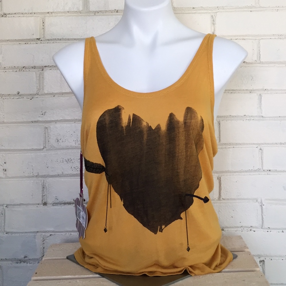 Princess Vera Wang heart shirt